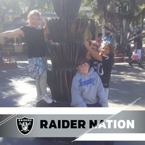 Meet your Posher, Luciano